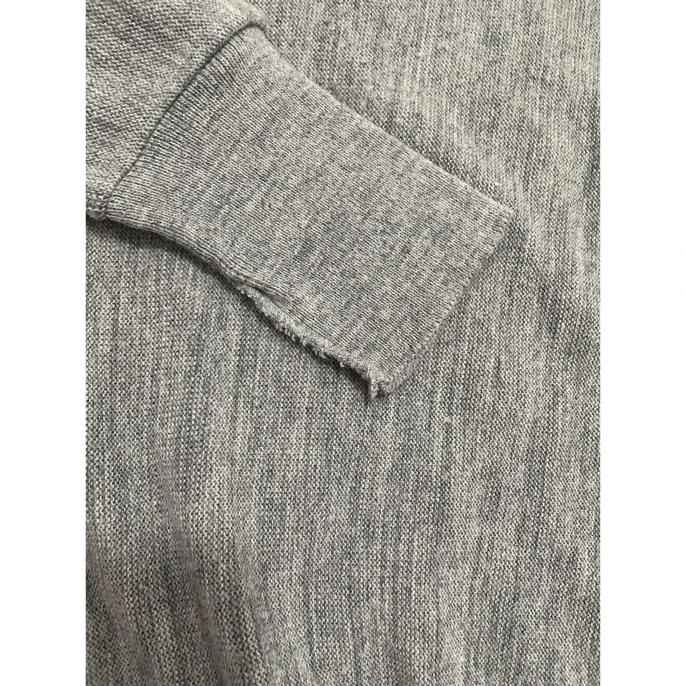 IZOD V-Neck Sweater Mens Medium Made in USA 90s Crest Logo